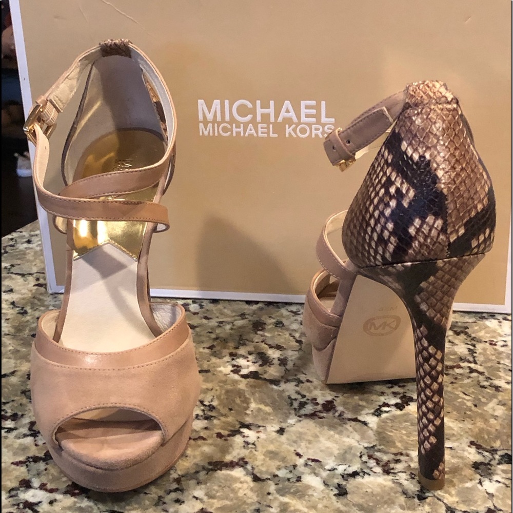 Michael Kors Ginny platform